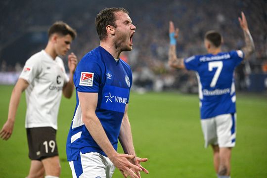 Ook Thomas Ouwejan meldt zich in ziekenboeg Bundesliga-hekkensluiter Schalke 04