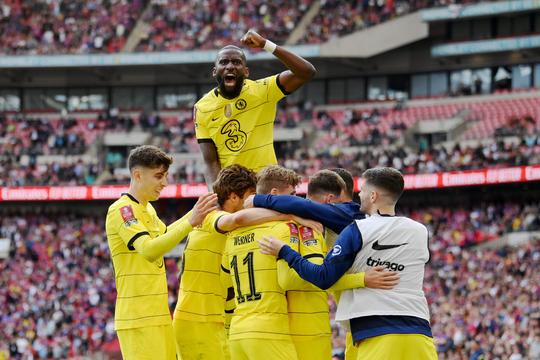 🎥 | Crystal Palace houdt lang stand maar moet zich toch gewonnen geven na 65 minuten
