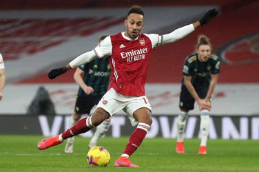 🎥 | Arsenal mede door hattrick van Aubameyang langs Leeds United