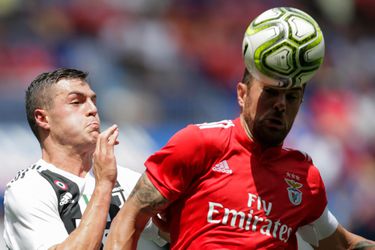 WAUW! 2 waanzinnige goals bij Benfica-Juventus