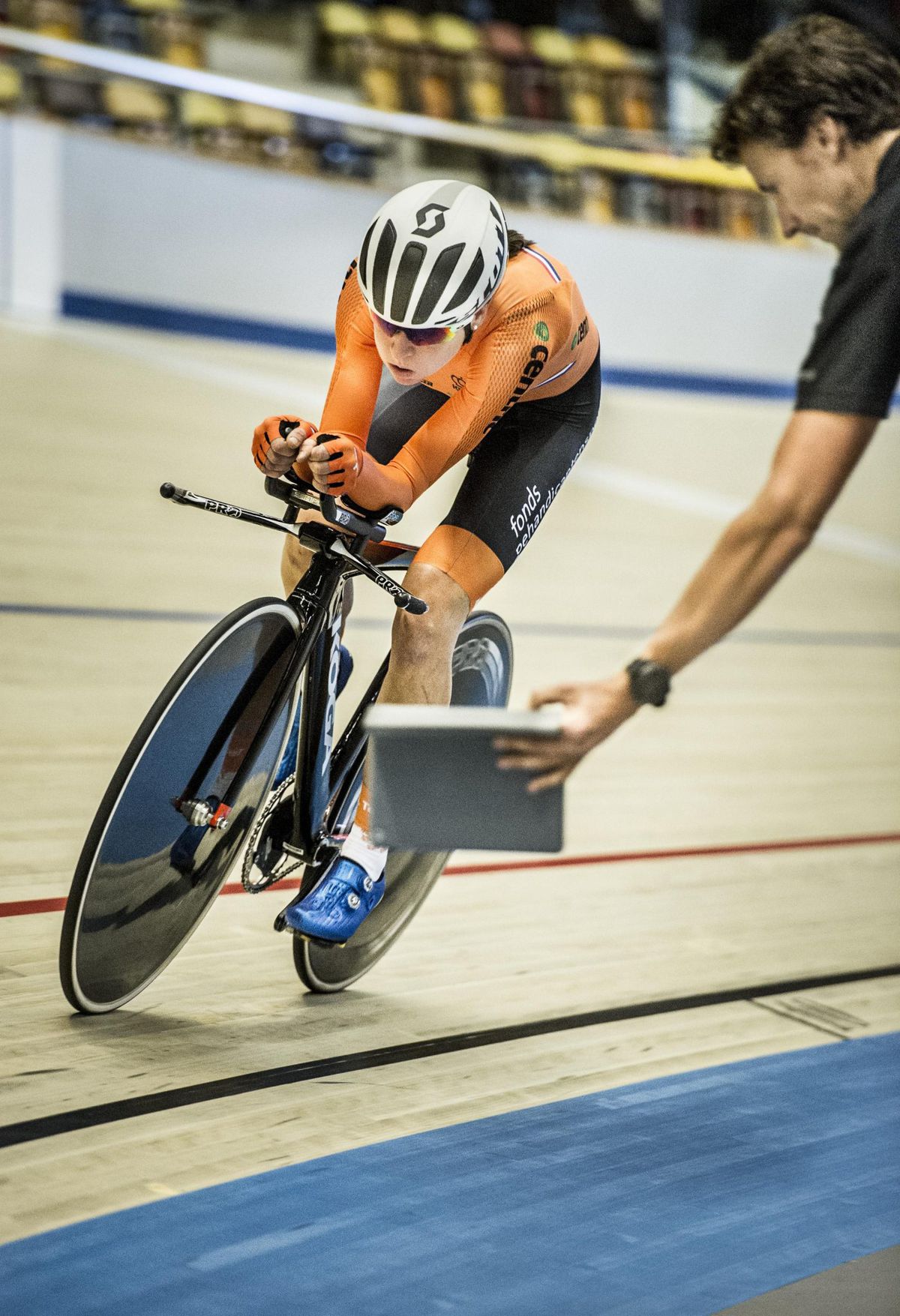 Annemiek van Vleuten wil meedoen aan WK baanwielrennen