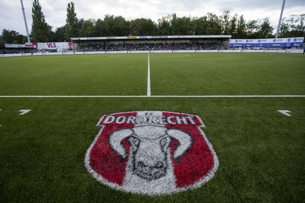 Mooi! Ook FC Dordrecht kiest na 5 jaar weer voor ECHT gras