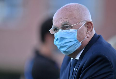 Van Praag gaat volledig uit z'n plaat: 'Een ordinaire leugenaar, bedrieger en verrader'