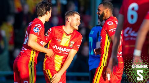 Ajax-beul Rommens ging even feesten: 'Ik denk dat de supporters het ietsje later hebben gemaakt'