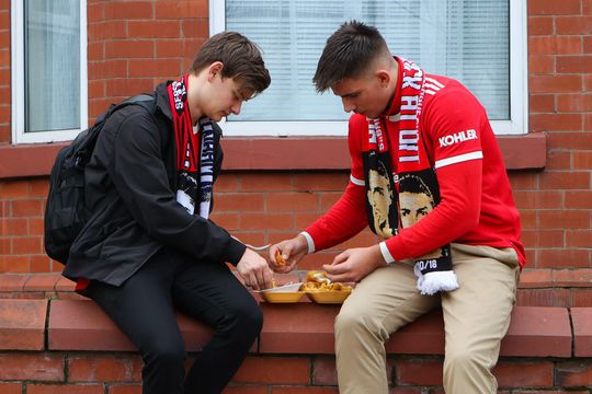 'Manchester United-spelers kwamen terug uit Moldavië met voedselvergiftiging'