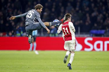 Kung Fu-fighter Müller moet 2 potjes brommen en mist 'Liverpool'