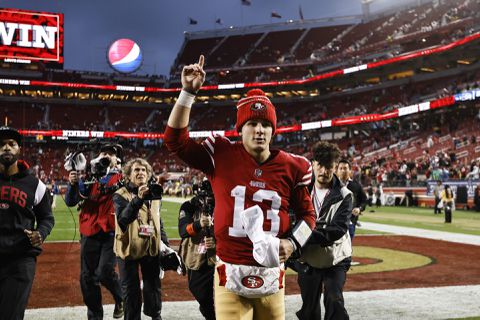 NFL: 'Mr. Irrelevant' shinet in de play-offs, Jags voltooien zieke comeback