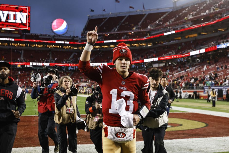 NFL: 'Mr. Irrelevant' shinet in de play-offs, Jags voltooien zieke comeback