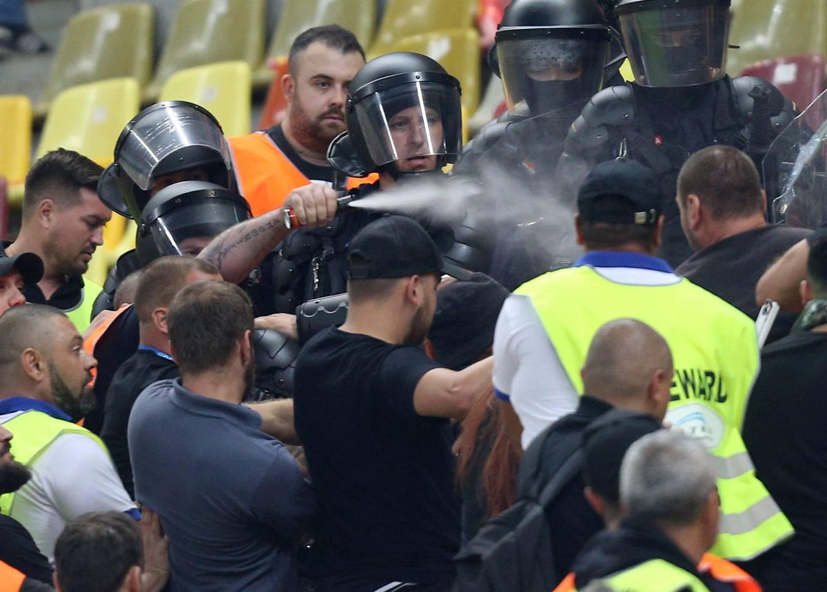 Slowakije, Hongarije en Roemenië duel zonder fans door racisme