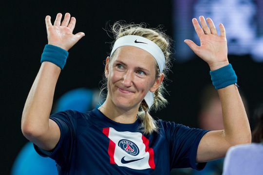 Dit is waarom 2-voudig winnares Azarenka op de Australian Open in PSG-shirt rondloopt