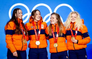 🎥 | Gouden shorttracksters over dé medaille: 'Hij is erg zwaar!'