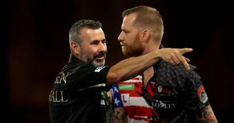 Live WK darts | Jules van Dongen kan naar huis, Chisnall naar 3e ronde