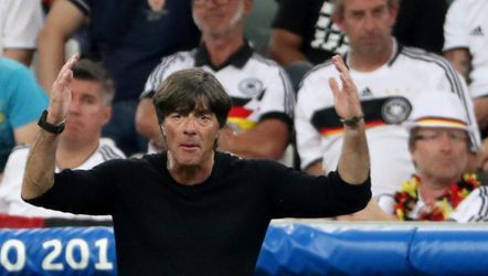 Löw blijft Duitsland ondanks 'teleurstellend' EK trouw