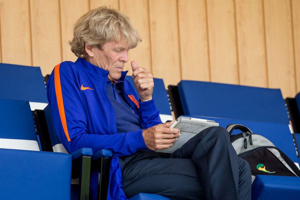 Jorritsma mag toch blijven als teammanager Nederlands elftal