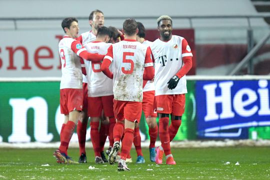 FC Utrecht pakte EINDELIJK thuiszege, wondergoal Zian Flemming helpt winnend Fortuna