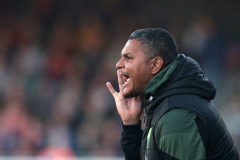 Lullig! Als ADO Den Haag onder trainer Giovanni Franken promoveert moet hij wegwezen