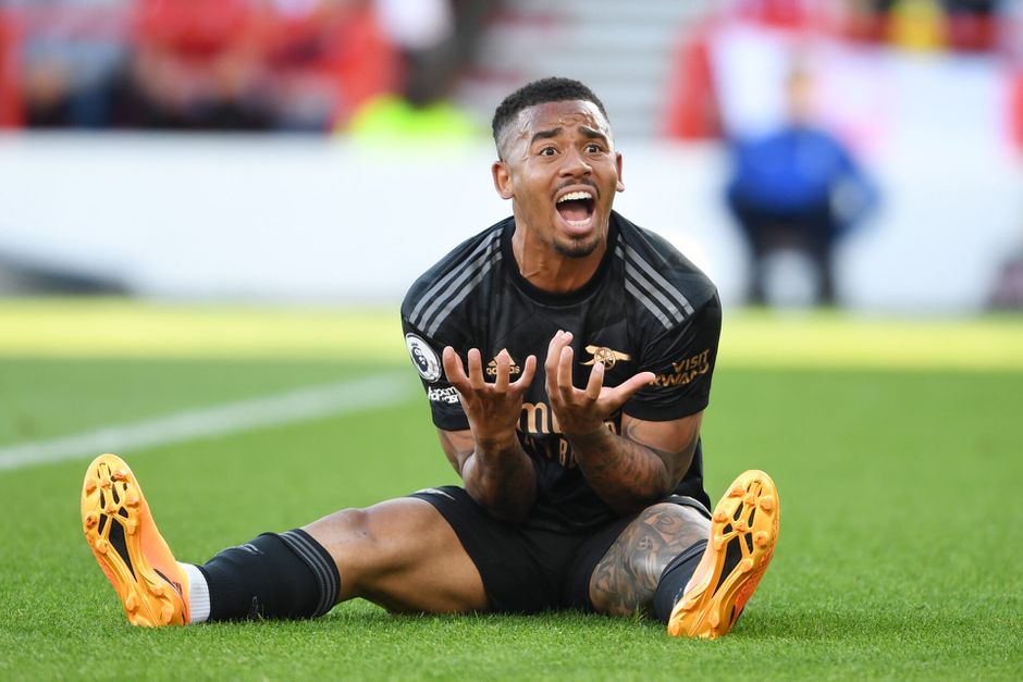 Manchester City wint Premier League na zoveelste misstap van Arsenal