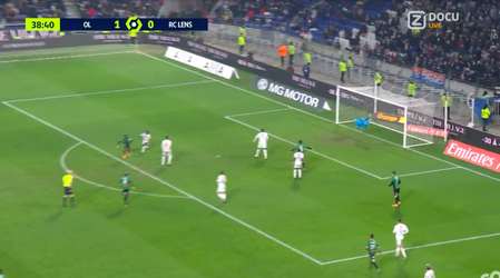 🎥🤤 | Dat geluid! Deiver Machado schiet de bal in de winkelhaak
