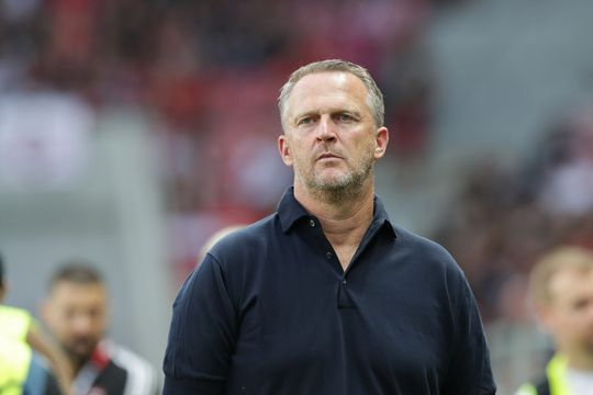 Avontuur John van den Brom voorbij: trainer ontslagen door Lech Poznan
