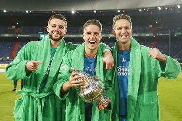 😂 | Luuk de Jong kan het niet laten om te reageren op Oranje nadat hij geen felicitatie kreeg