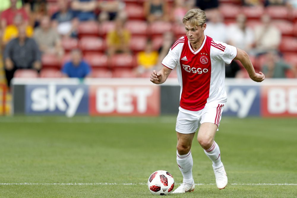 'Barcelona heeft deal met Ajax over De Jong, maar alleen als groepsfase CL niet wordt gehaald'