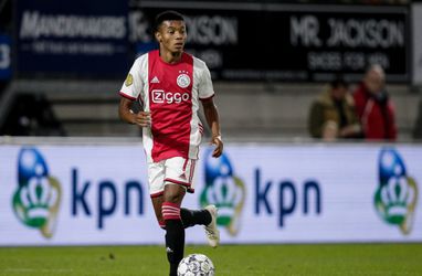 De Klassieker-opstellingen: Ajax vol op de aanval, Feyenoord met Berghuis op het middenveld