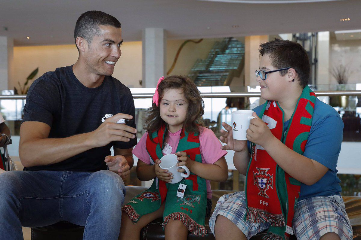 Ronaldo bezorgt kansarme kindjes een onvergetelijke dag