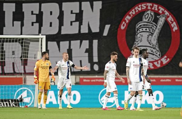 VfB Stuttgart wint topper tegen HSV op z'n Duits: winnende goal in blessuretijd