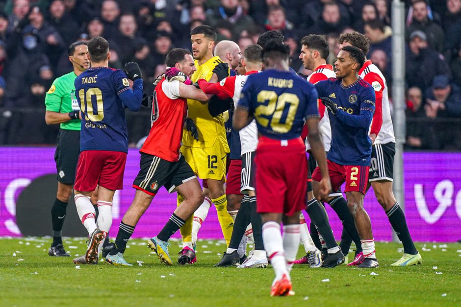 Dit is het speelschema voor de komende weken van Feyenoord, AZ, PSV, FC Twente en Ajax