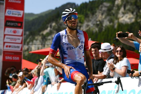 Thibaut Pinot wint 7e rit in Ronde van Zwitserland, Higuita neemt leiding in ontmantelde koers