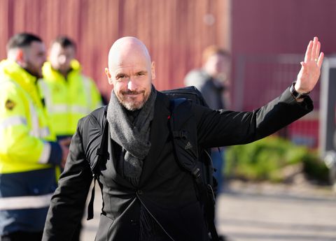 'Ajax-trainer Erik ten Hag neemt lessen Engels en wil na het seizoen naar Manchester'