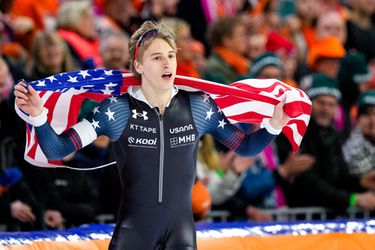 Schaatsfenomeen Jordan Stolz hakt knoop door en kiest voor Albert Heijn-Zaanlander