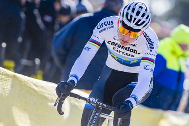 Van der Poel nu als mountainbiker op podium: 3e plek in Kaapstad