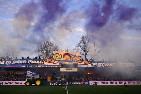 Spakenburg baalt van homofobe spreekkoren: 'We gaan die jongens confronteren'