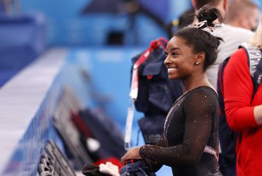 🎥 | Amerikaanse turntopper Simone Biles al ongelooflijk in vorm op training