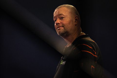 Dit is de loting en het speelschema van de UK Open met Van Barneveld en De Zwaan
