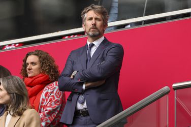Ajax geeft update over Edwin van der Sar: 'Stabiel, maar nog steeds zorgwekkend'