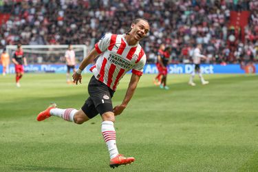 Hoe PSV Xavi Simons wil behouden: meer salaris en meer verantwoordelijkheid