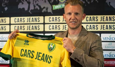 🎥 | Dirk Kuijt bij presentatie: 'Het gaat mij vooral om de ambitie van de club'