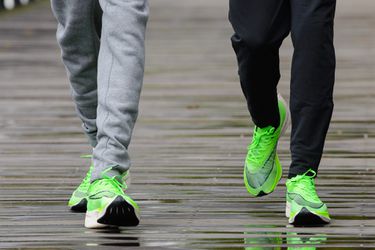 Atletiekbond bant hardloopschoen waarmee Kipchoge 'wereldrecord' liep