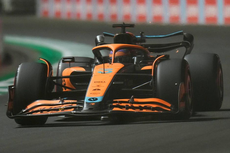 Het lachen vergaat Daniel Ricciardo: gridstraf van 3 plekken