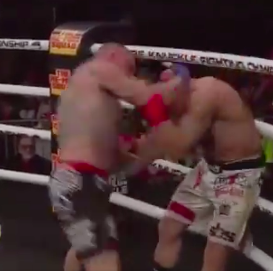 Chris Leben beukt erop los en slaat Justin Baesman na 15 seconden KO (video)