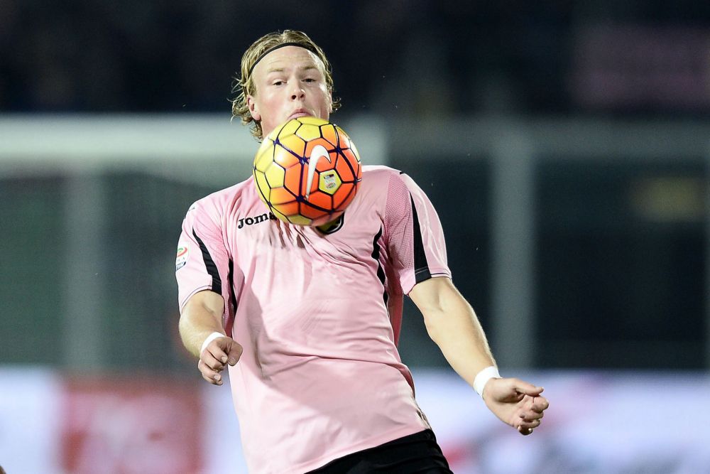 Palermo ondanks goal Hiljemark gênant uitgeschakeld