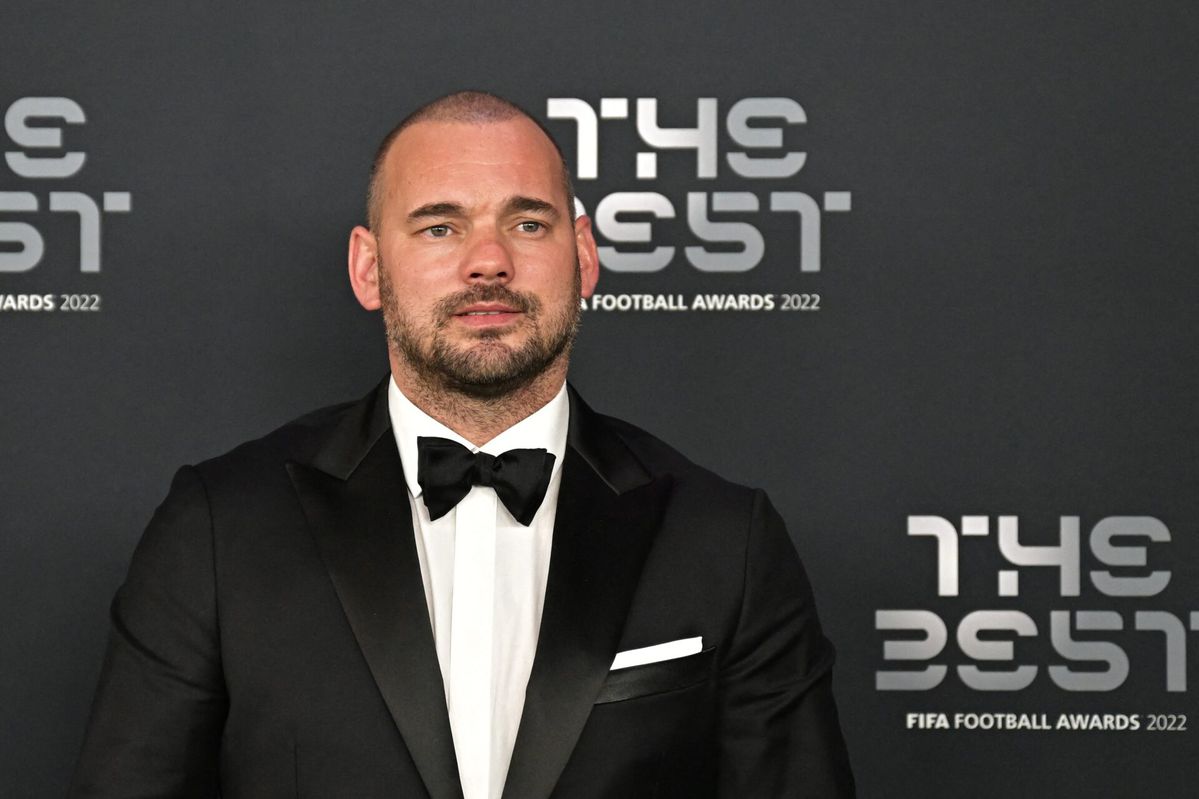 Wesley Sneijder zegt sorry tegen F-Side van Ajax na gesprekken over functie in Amsterdam