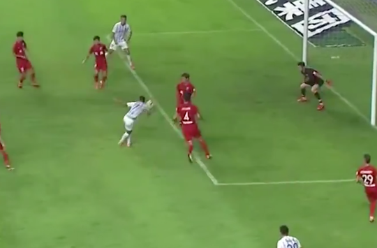 Koekoek! Rabona in de laatste minuut blijkt winnende treffer (video)