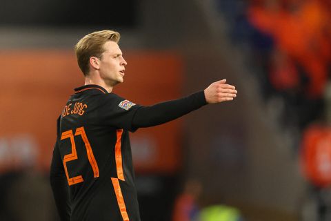 Romano: 'Manchester United bood 60 miljoen op Frenkie, Barça wees 1e bod af'