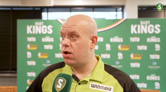 🎥 | Nederlandse topdarters klaar voor WK: 'Verwacht dat Michael van Gerwen op afspraak is'