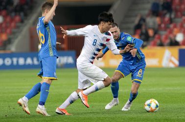 Ajax legt Amerikaans jeugdinternational van SC Freiburg vast