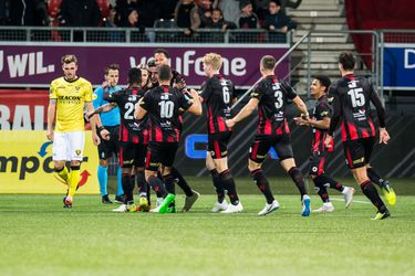 Excelsior verslaat VVV met tien man en staat er goed voor in de Eredivisie