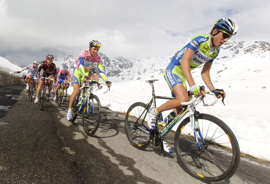 Balen! Giro skipt de Gavia-berg vanwege enorme sneeuwval